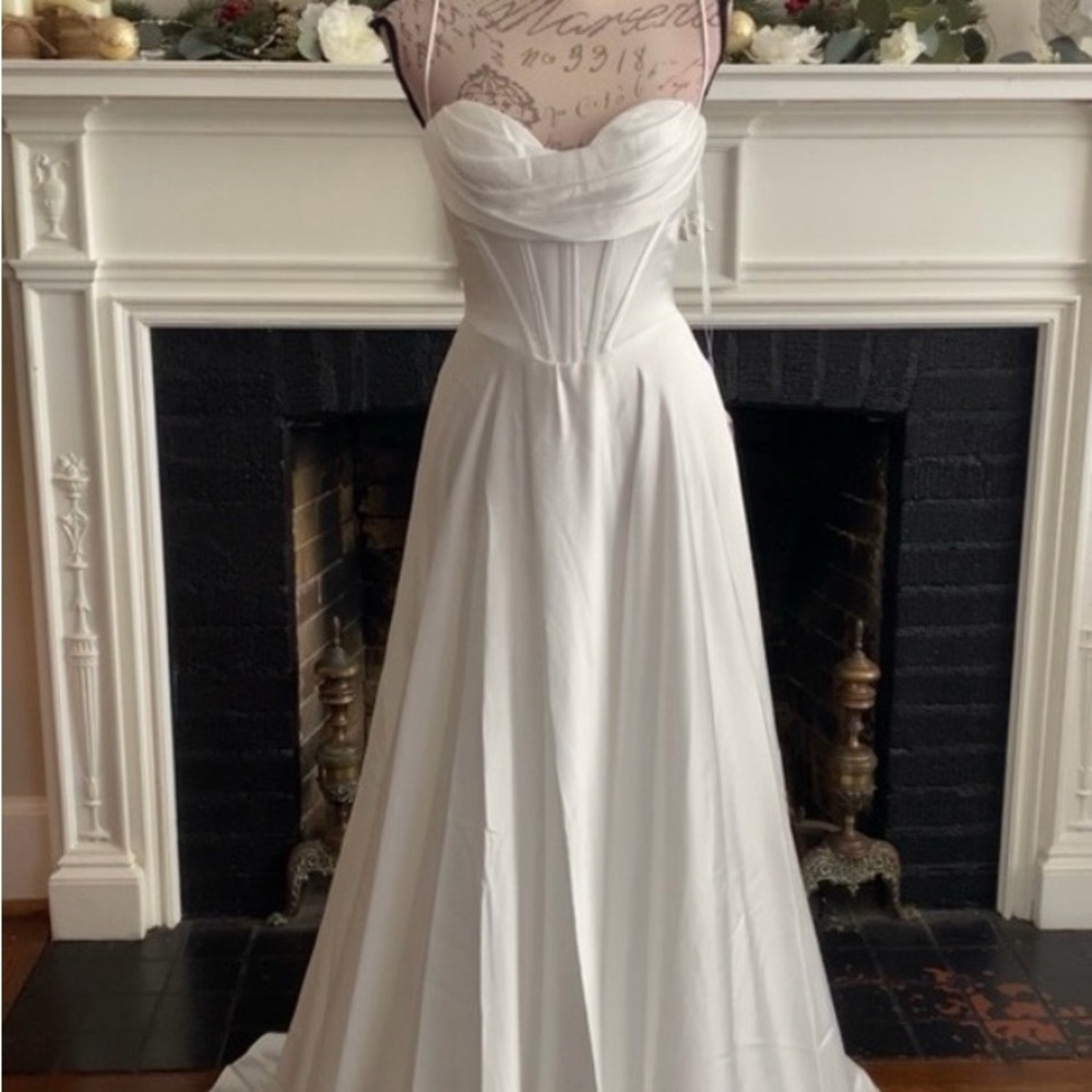 Elegant White Strapless A-Line Wedding Dress